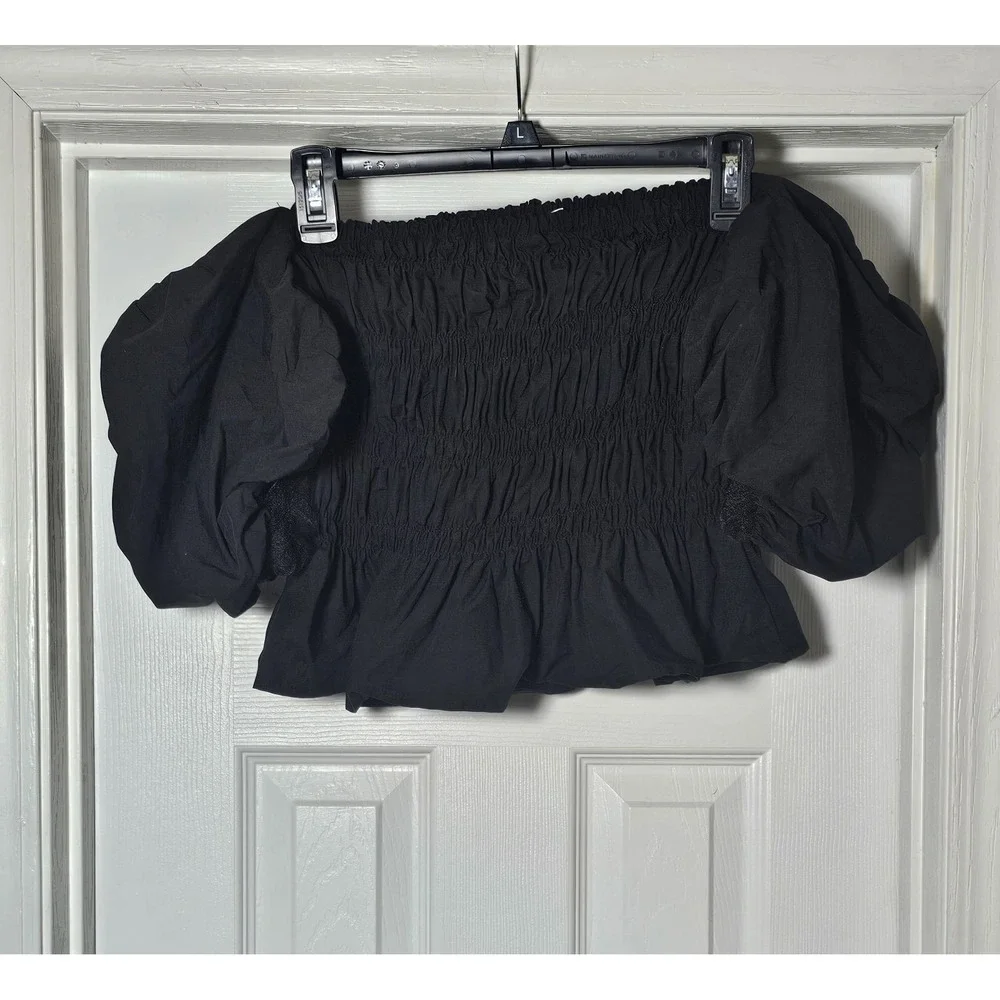 ASTR the Label: Women's, Savina Smocked Puff Sleeve Top‎ Black Size Medium